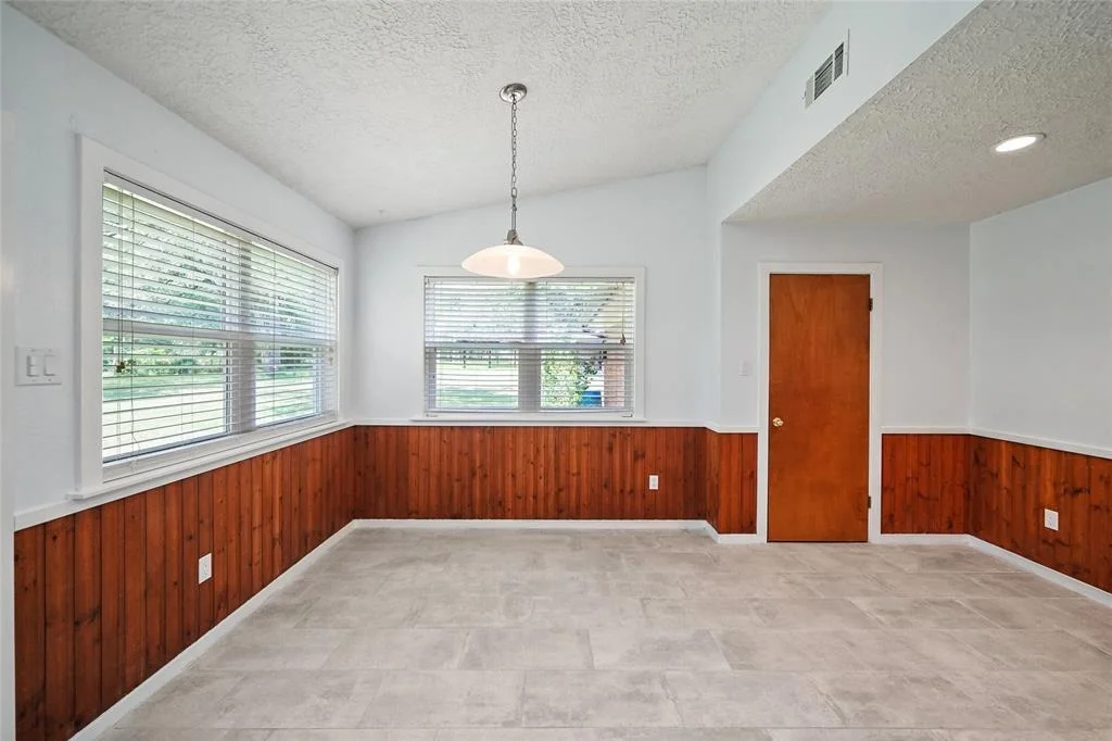 Photo of 44750 Cary Lane