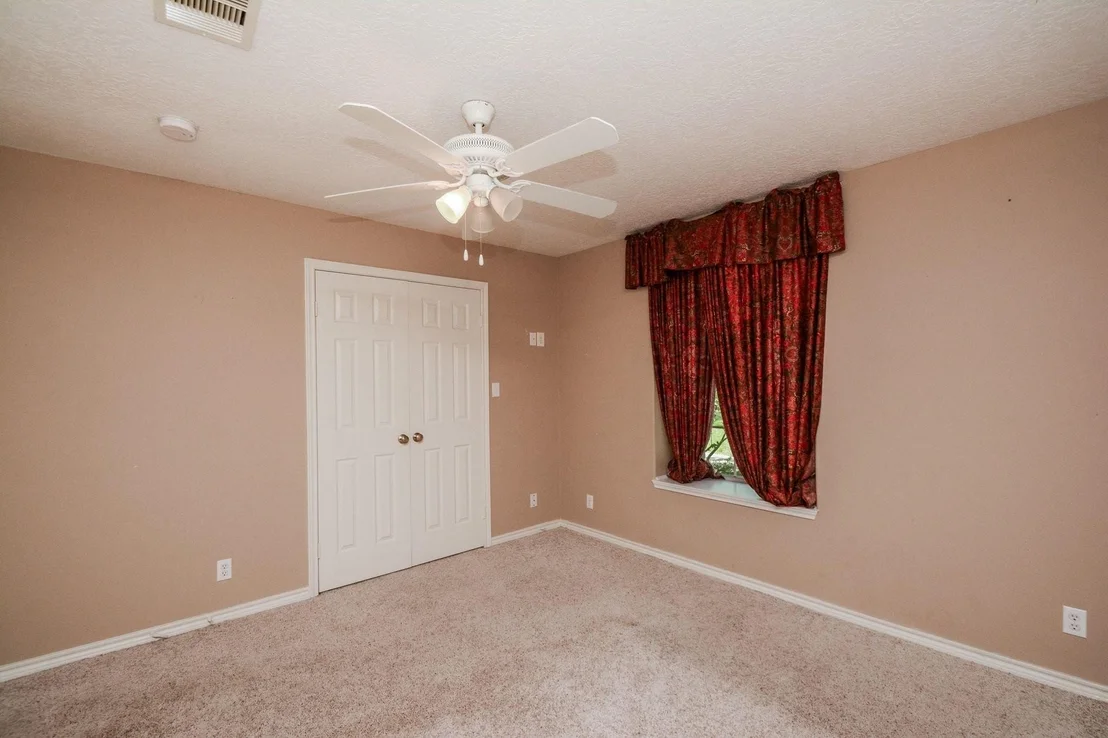 Photo of 547 Sandra Court