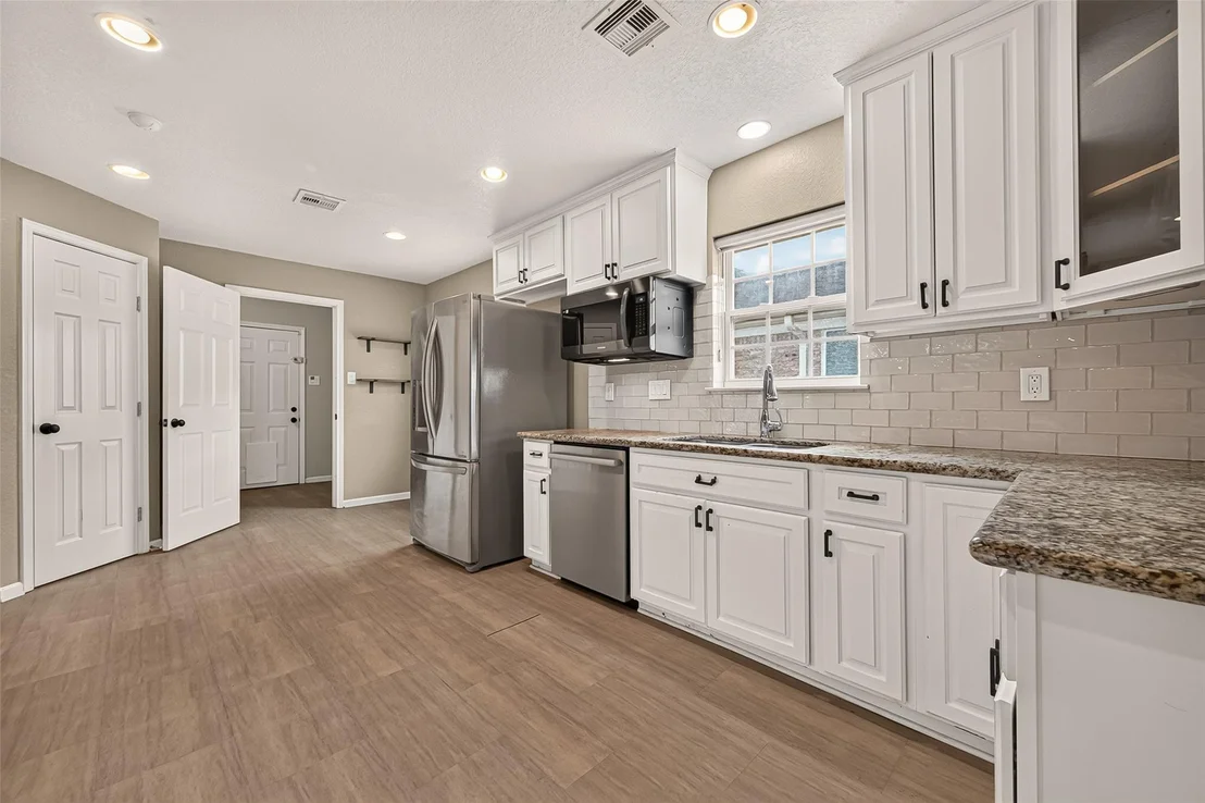 Photo of 5511 Lymbar Drive
