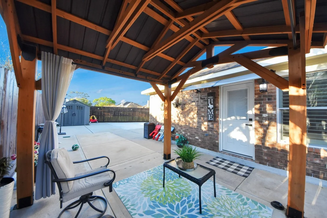 Photo of 6115 Pine Lakes Drive