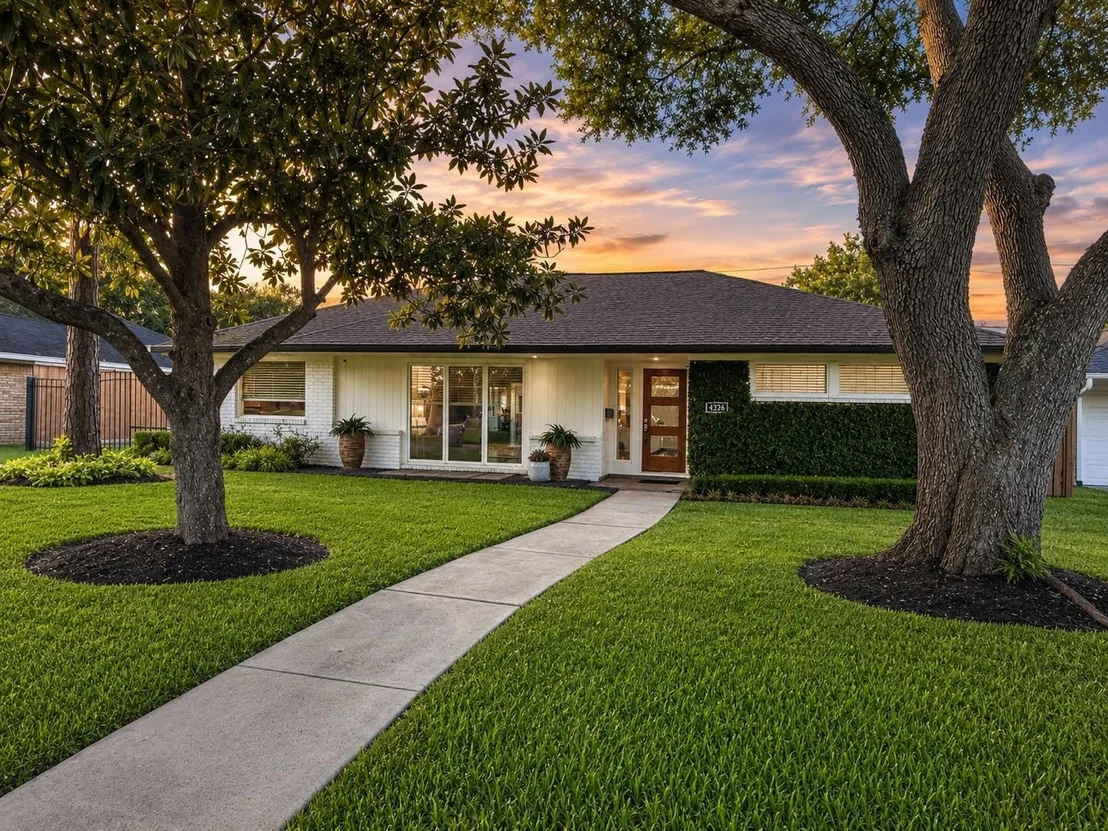 Photo of 4326 Briarbend Drive