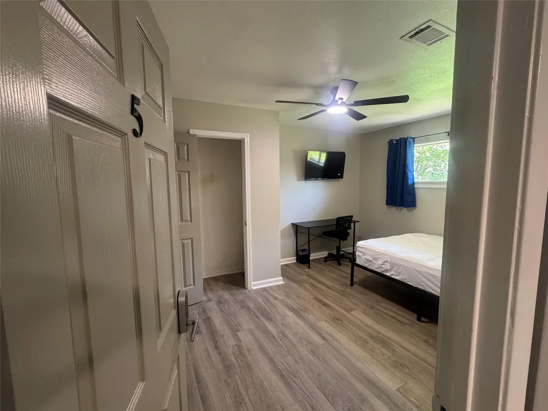 Photo of 5838 Reed Road
