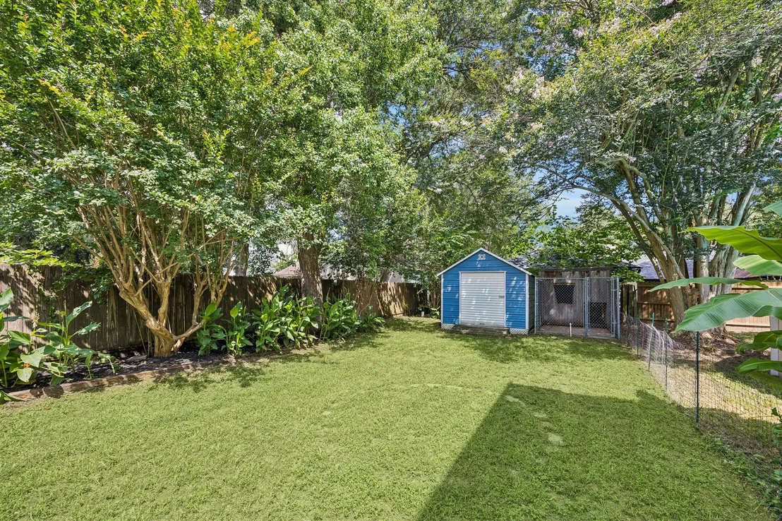Photo of 1003 Eagle Lake Road