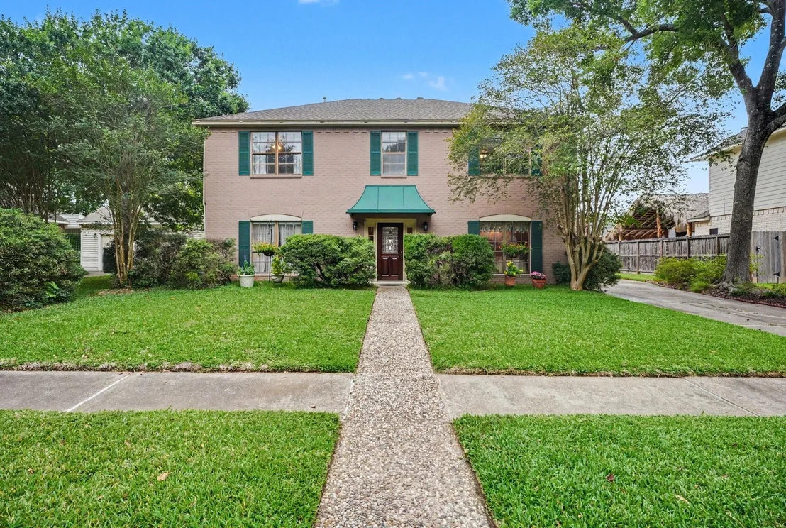 Photo of 1623 Lake Bluff Drive