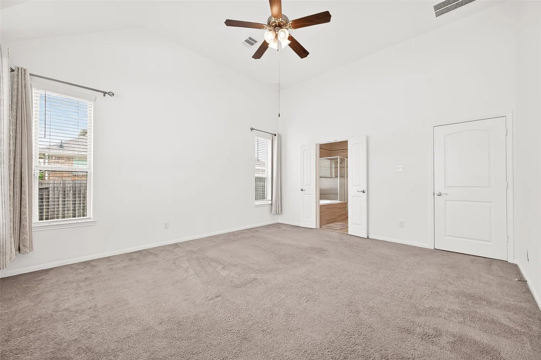 Photo of 95 Rivercove Lane