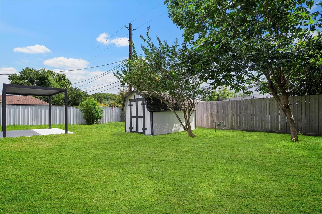 Photo of 1818 Watercrest Drive
