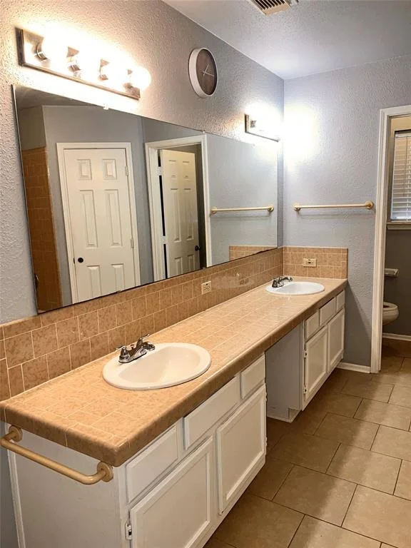 Photo of 237 Canterbury Drive