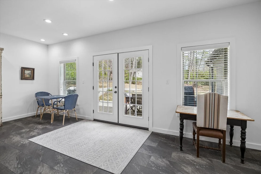 Photo of 90 Twinstone Circle