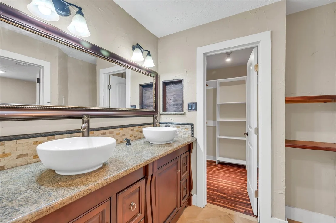 Photo of 4415 Pineville Lane