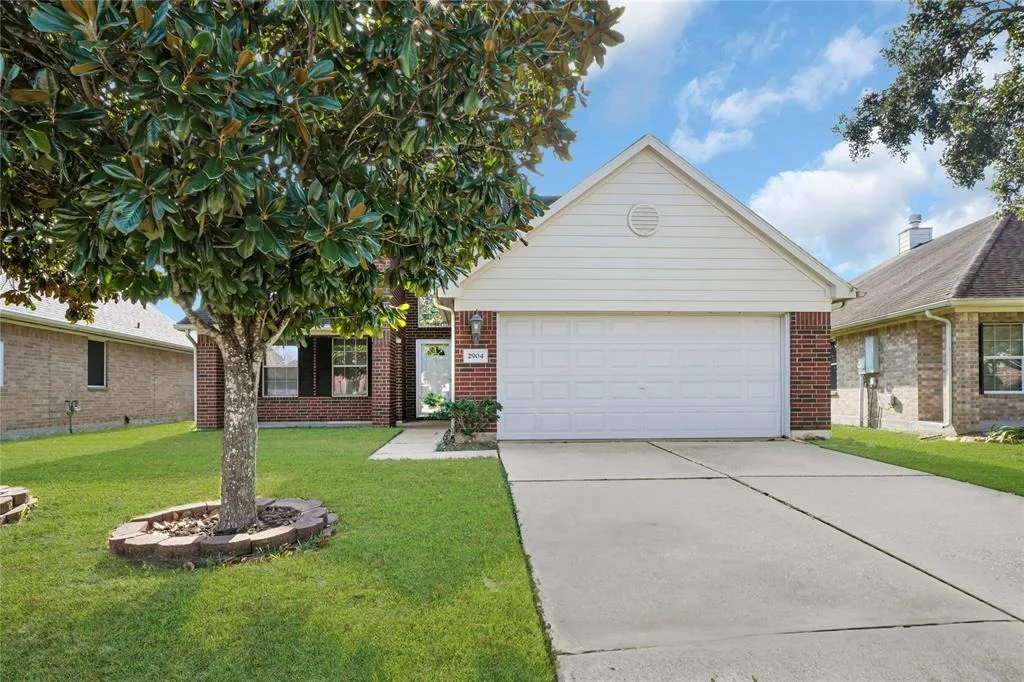 Photo of 2904 Bristol Bend Lane