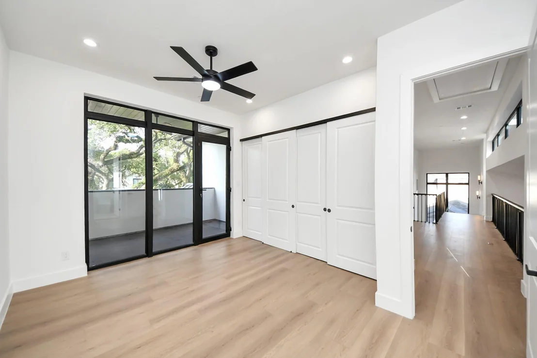 Photo of 4708 Laurel Street