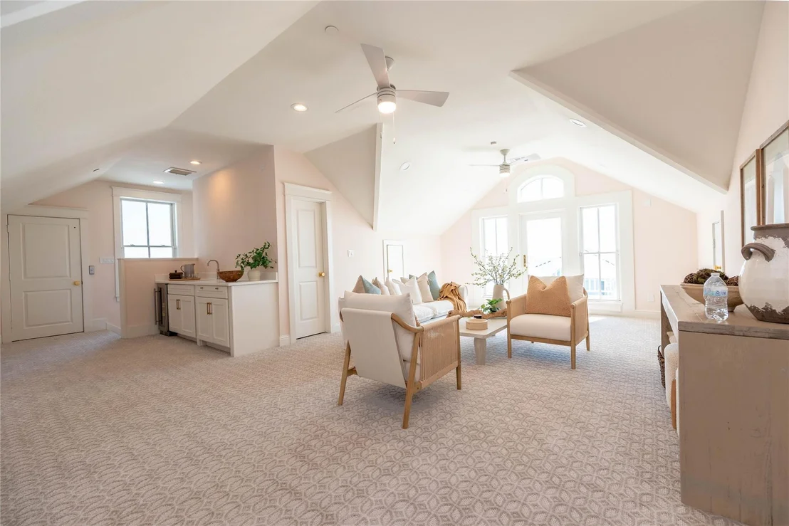Photo of 11610 Beachside