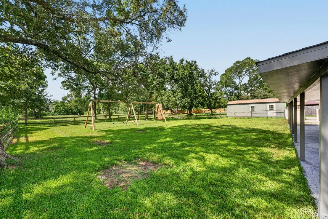 Photo of 1718 County Road 401