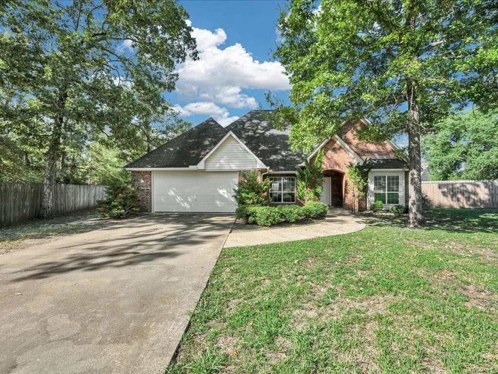 Photo of 227 Remington Place