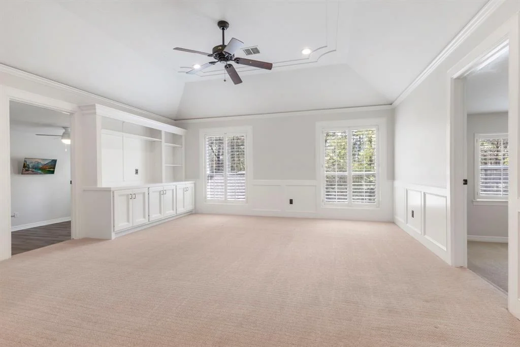 Photo of 38 E Shadowpoint Circle