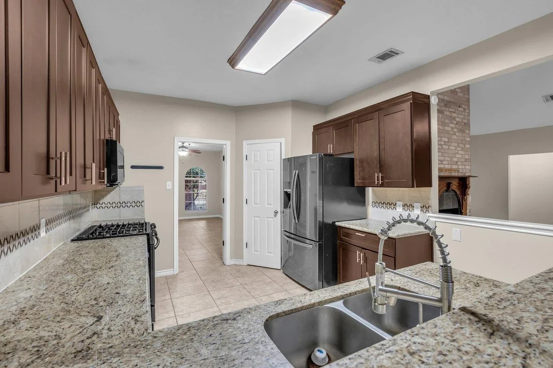Photo of 23915 Spring Oak Drive