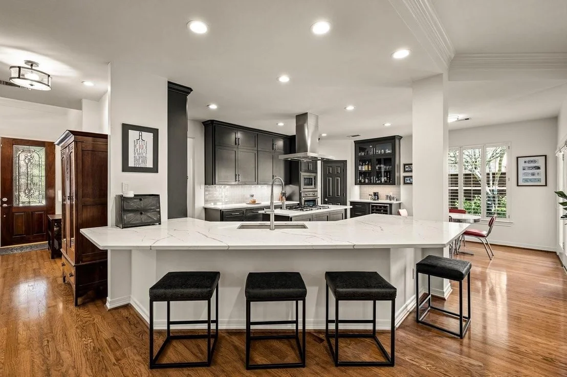 Photo of 4 Crestwood Circle