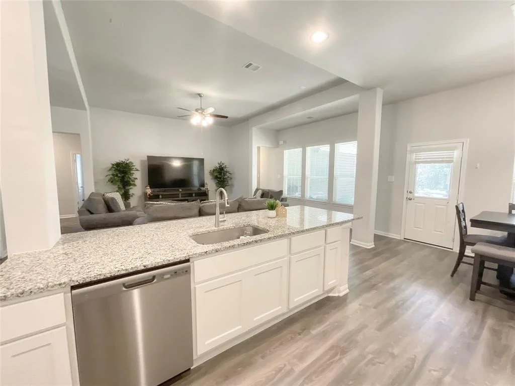 Photo of 16166 Hidalgo Street