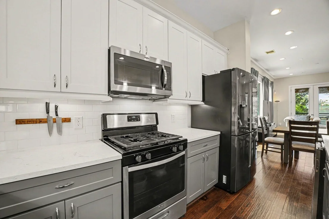 Photo of 1156 Wycliffe Drive