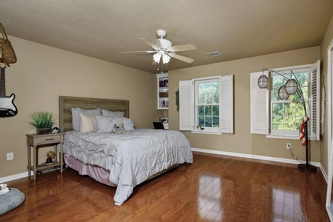 Photo of 18834 Forest Elms Drive