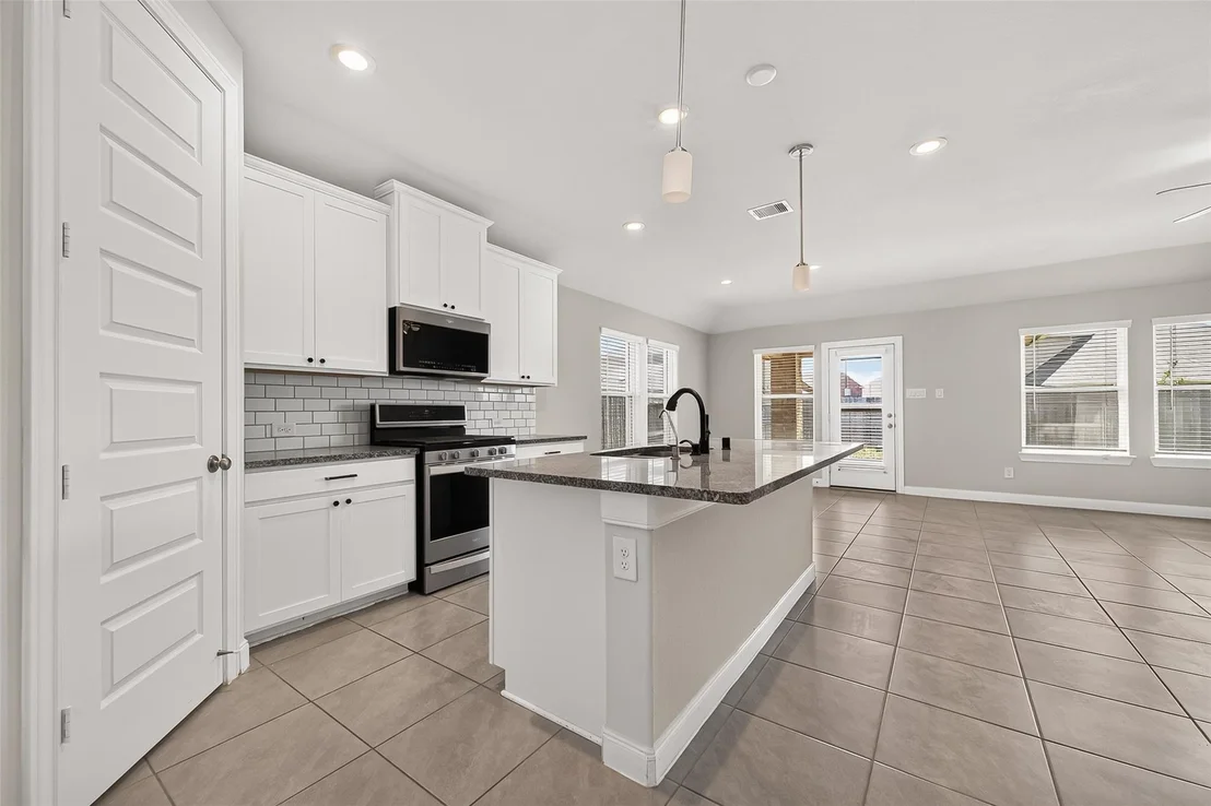 Photo of 8915 Orchid Valley Way