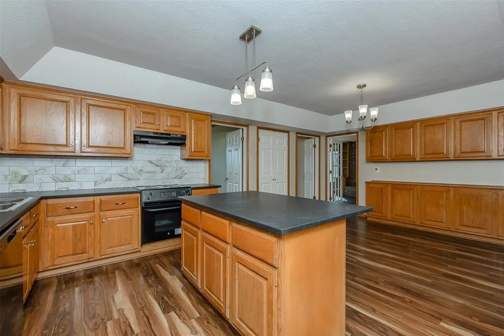 Photo of 460 Brazos Ct