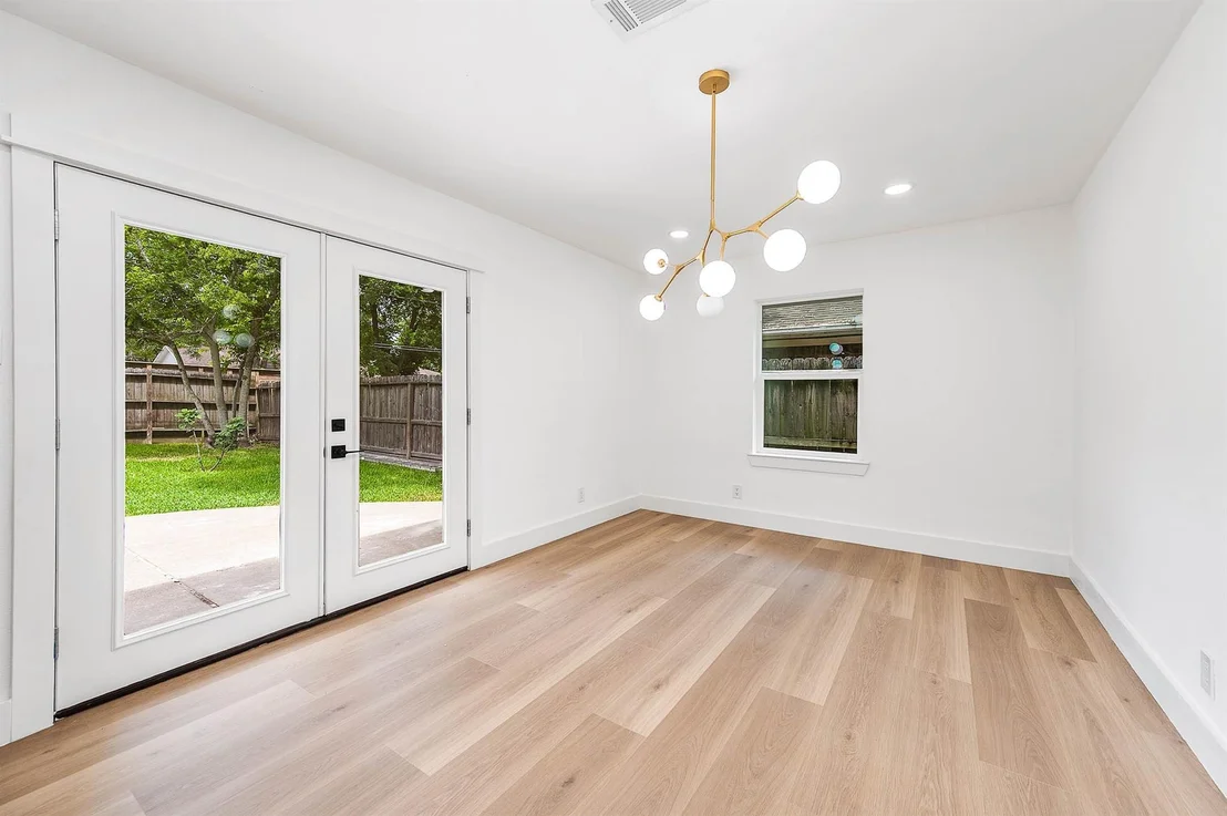 Photo of 10814 Moonlight Drive