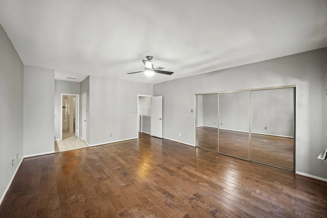 Photo of Unit 306 at 3780 Tanglewilde Street