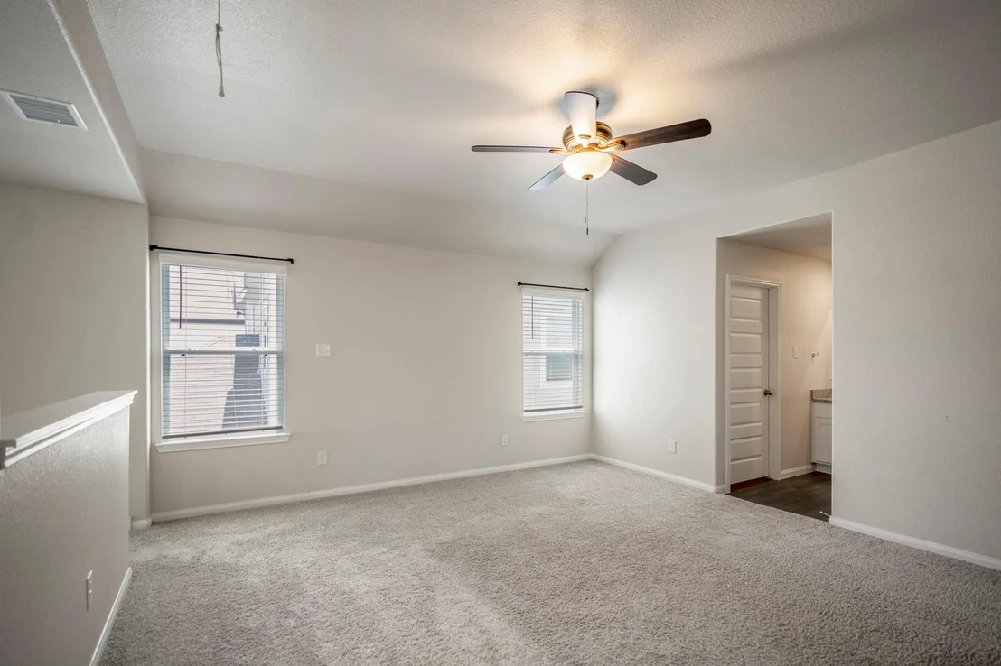 Photo of 2355 Mount Locke Path