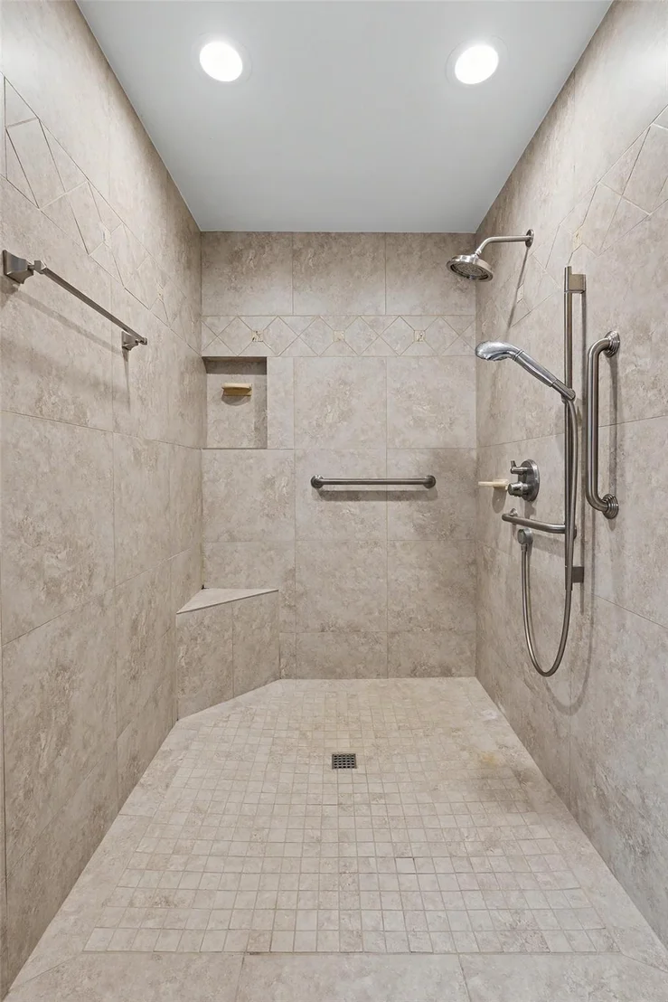 Photo of 103 Beaver Tail Point