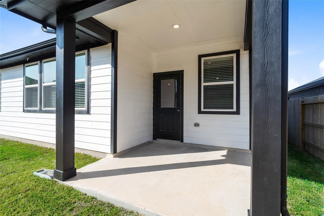 Photo of 19733 Flag View Drive