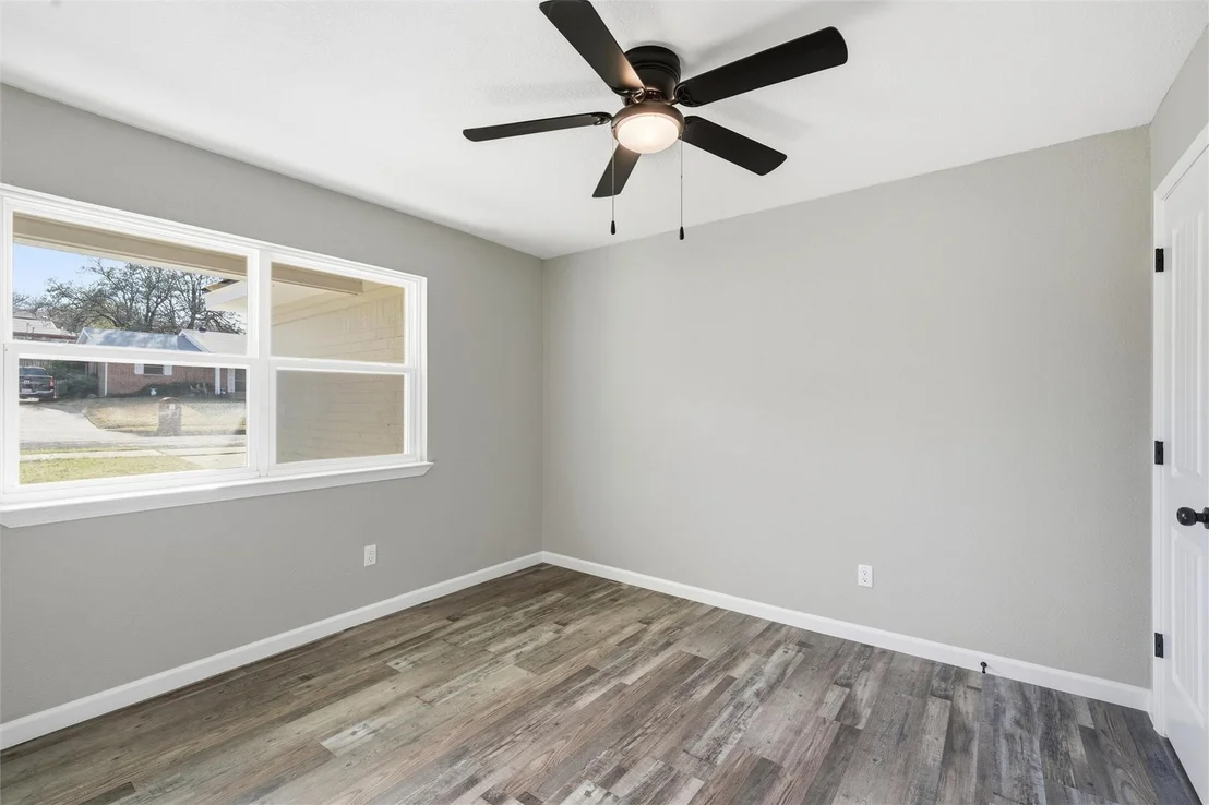 Photo of 423 Jeffery Lane