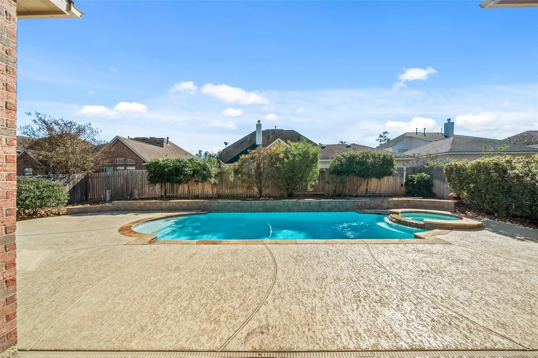 Photo of 25802 Northcrest Drive