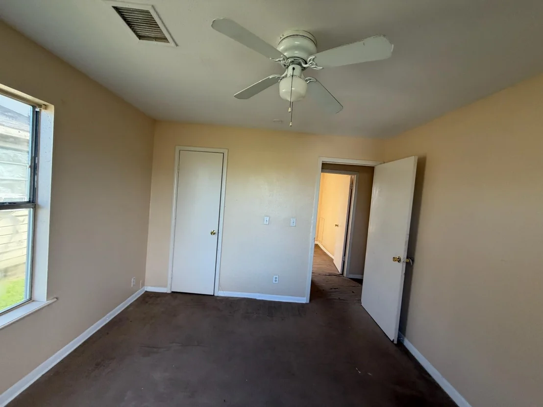 Photo of 406 Snow Drive
