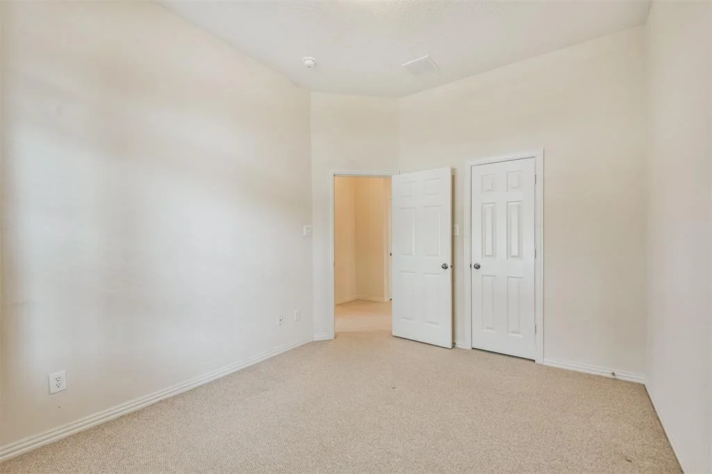 Photo of 241 Kettering Lane