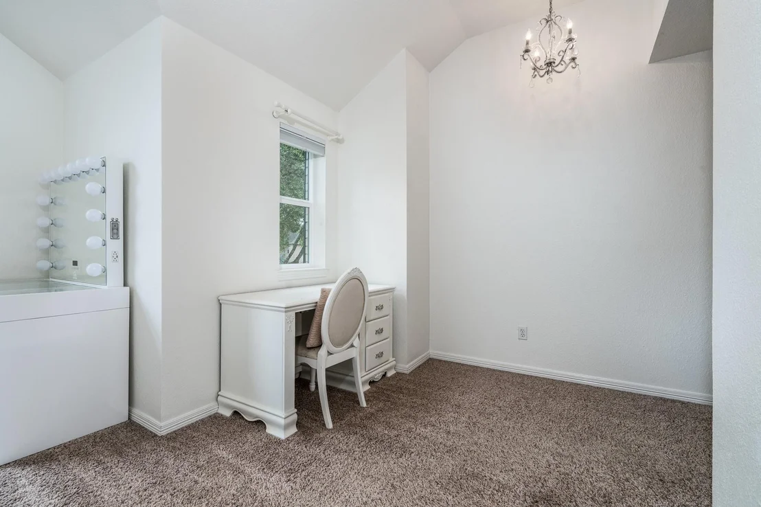Photo of 15903 Lake Loop Drive