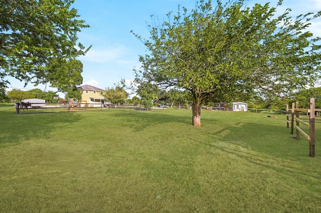 Photo of 133 Meadow View Boulevard