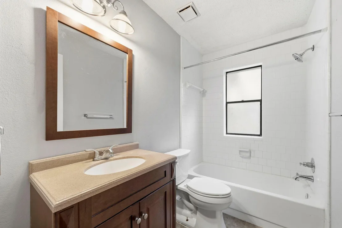 Photo of 1139 Saint John Drive