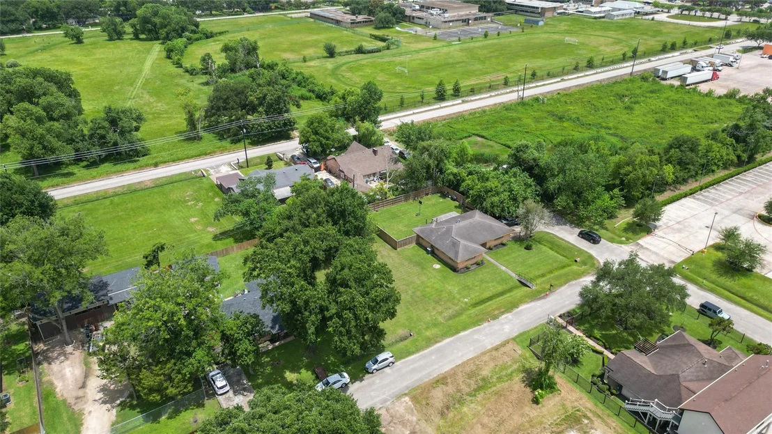 Photo of 7602 Echo Brook Lane