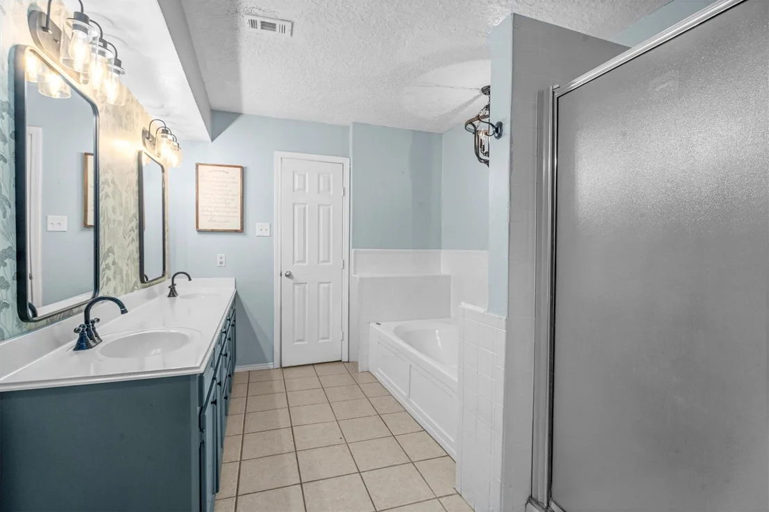 Photo of 8118 Oak Moss Drive