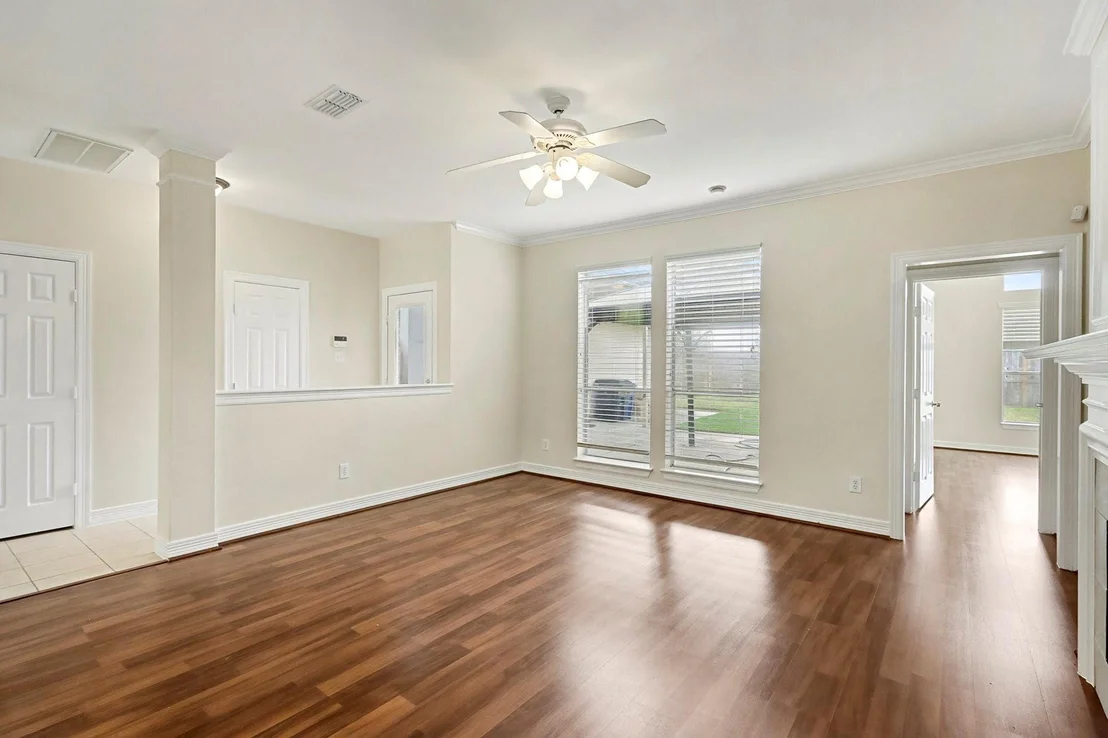 Photo of 240 Kettering Lane