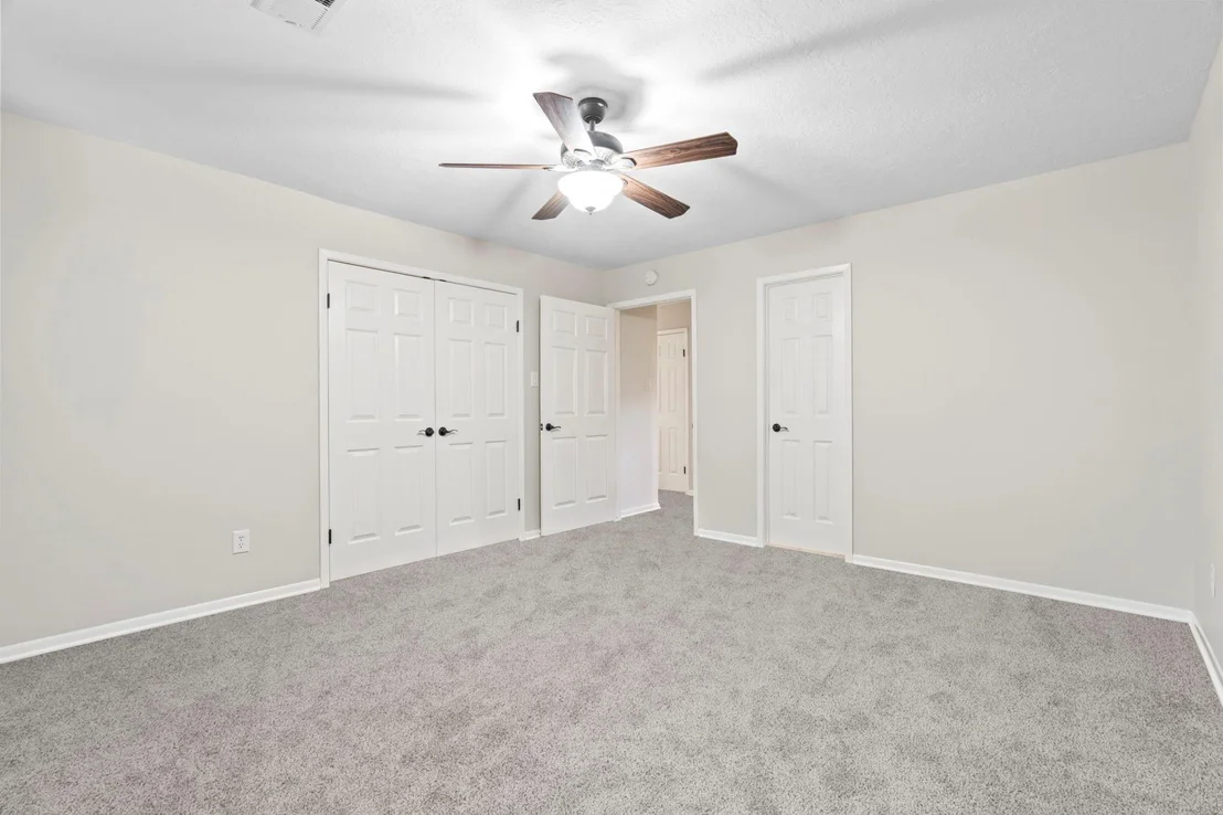 Photo of 15633 Corinthian Way