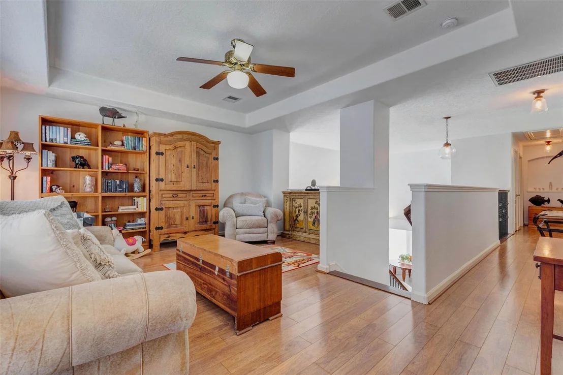 Photo of 1519 Darnley Lane