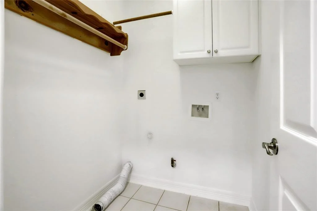 Photo of 7685 Ameswood Road