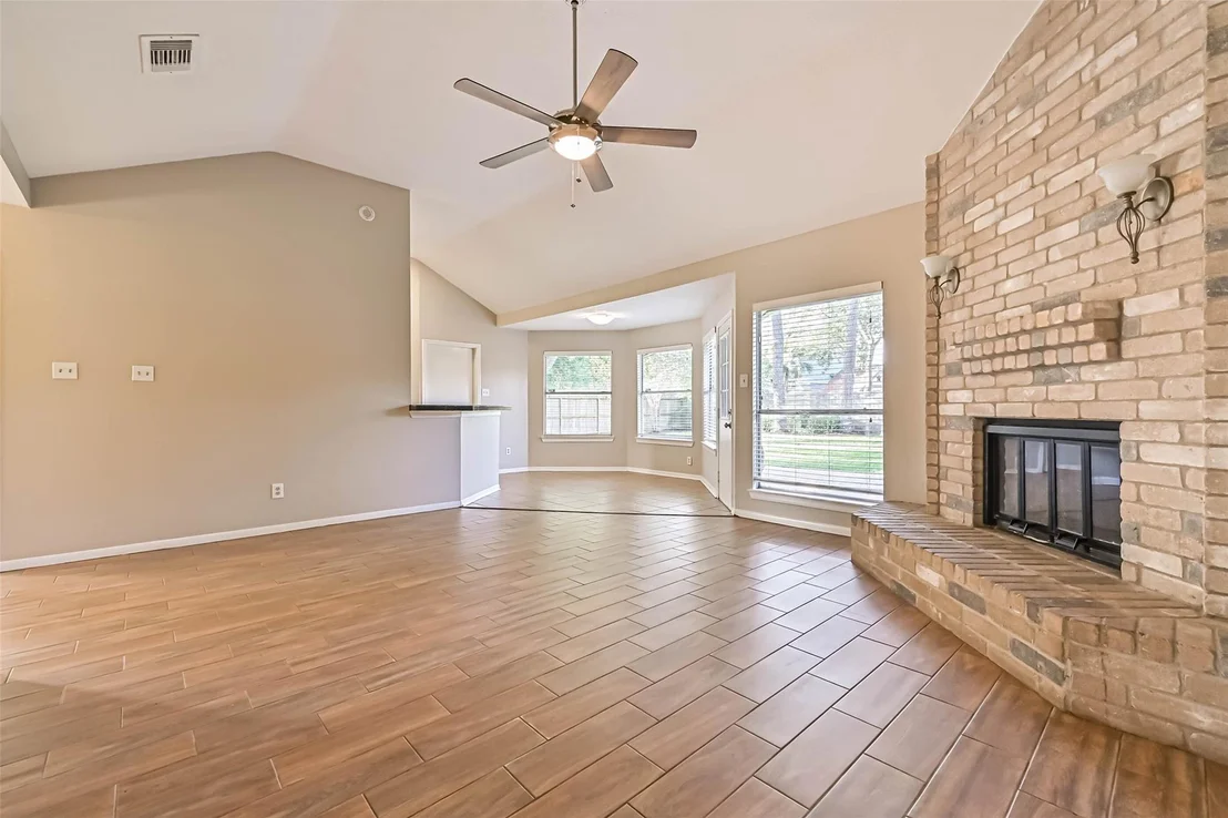Photo of 1504 Windsor Drive