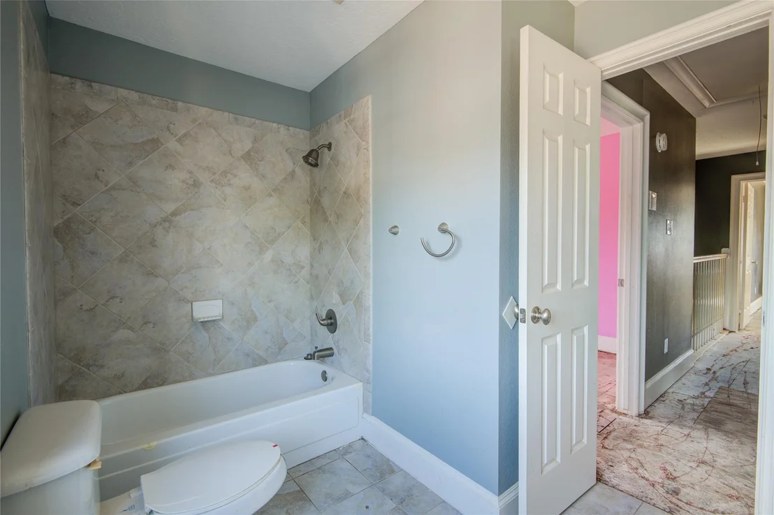 Photo of 919 Heathgate Drive
