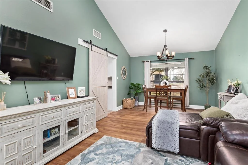 Photo of 12802 Bergeron Drive