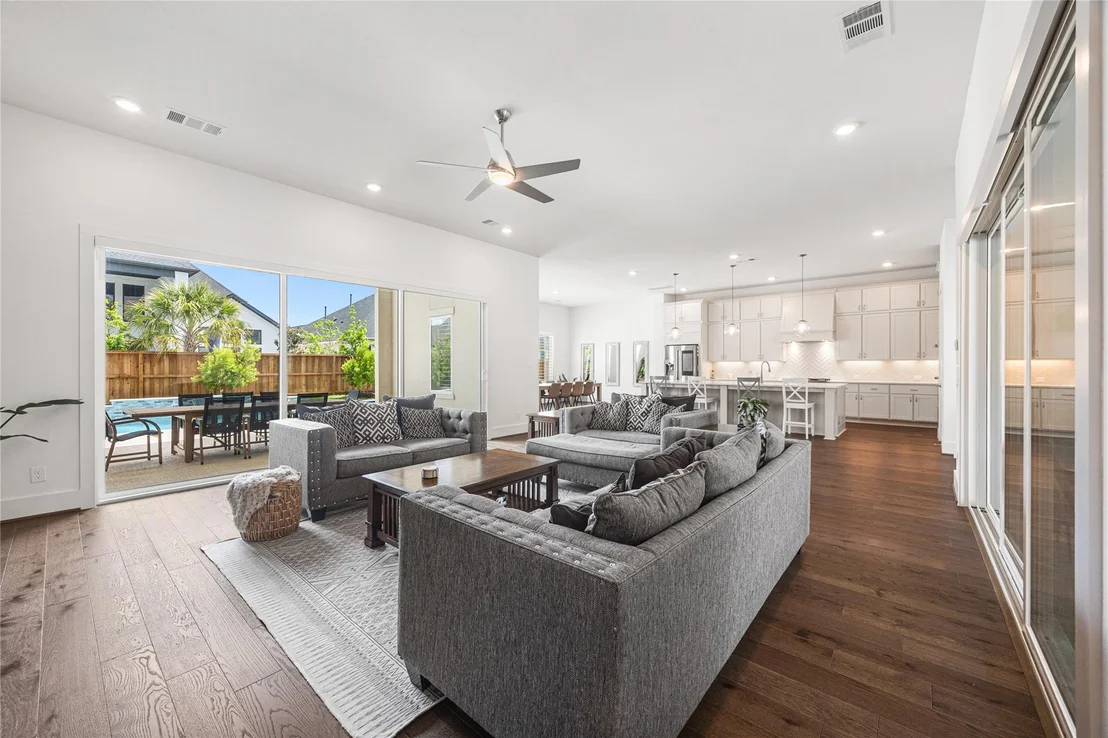 Photo of 4114 Pleasant Ridge Drive