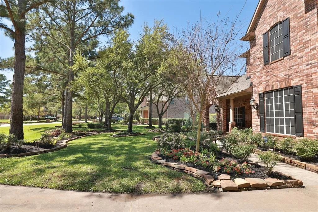 Photo of 6 White Meadow Court