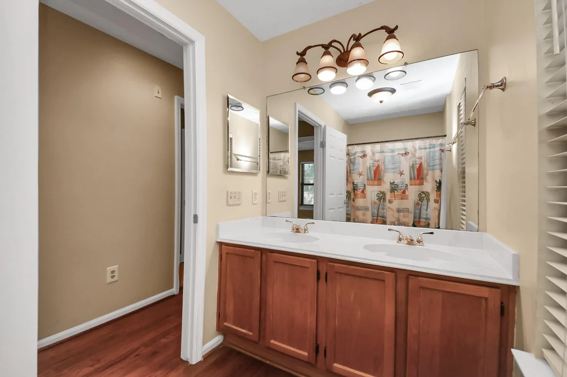 Photo of 3543 Pickwick Park Drive